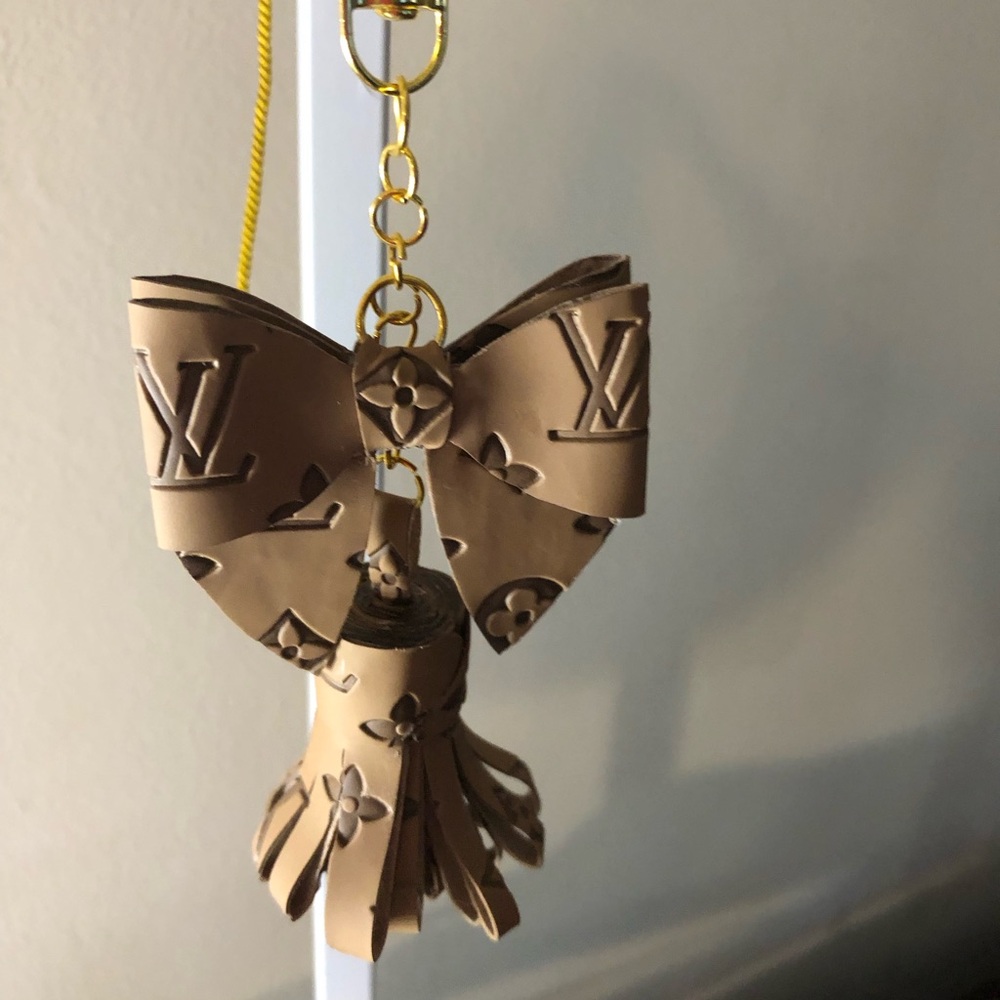 Handmade fashion keychains - Picture 3 of 6
